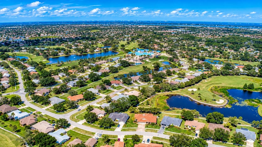 Aerial view of a Florida community with lakes